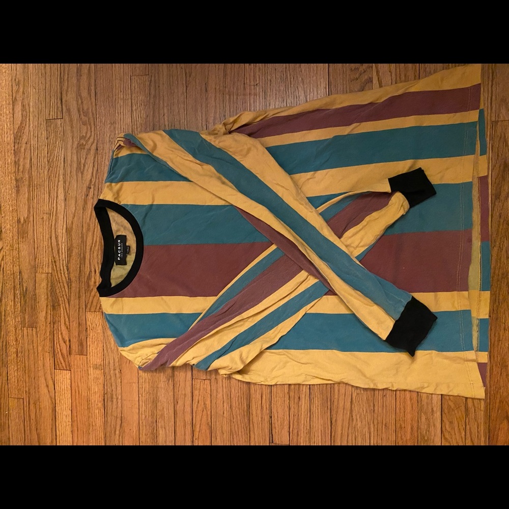 Striped 90s style longsleeve